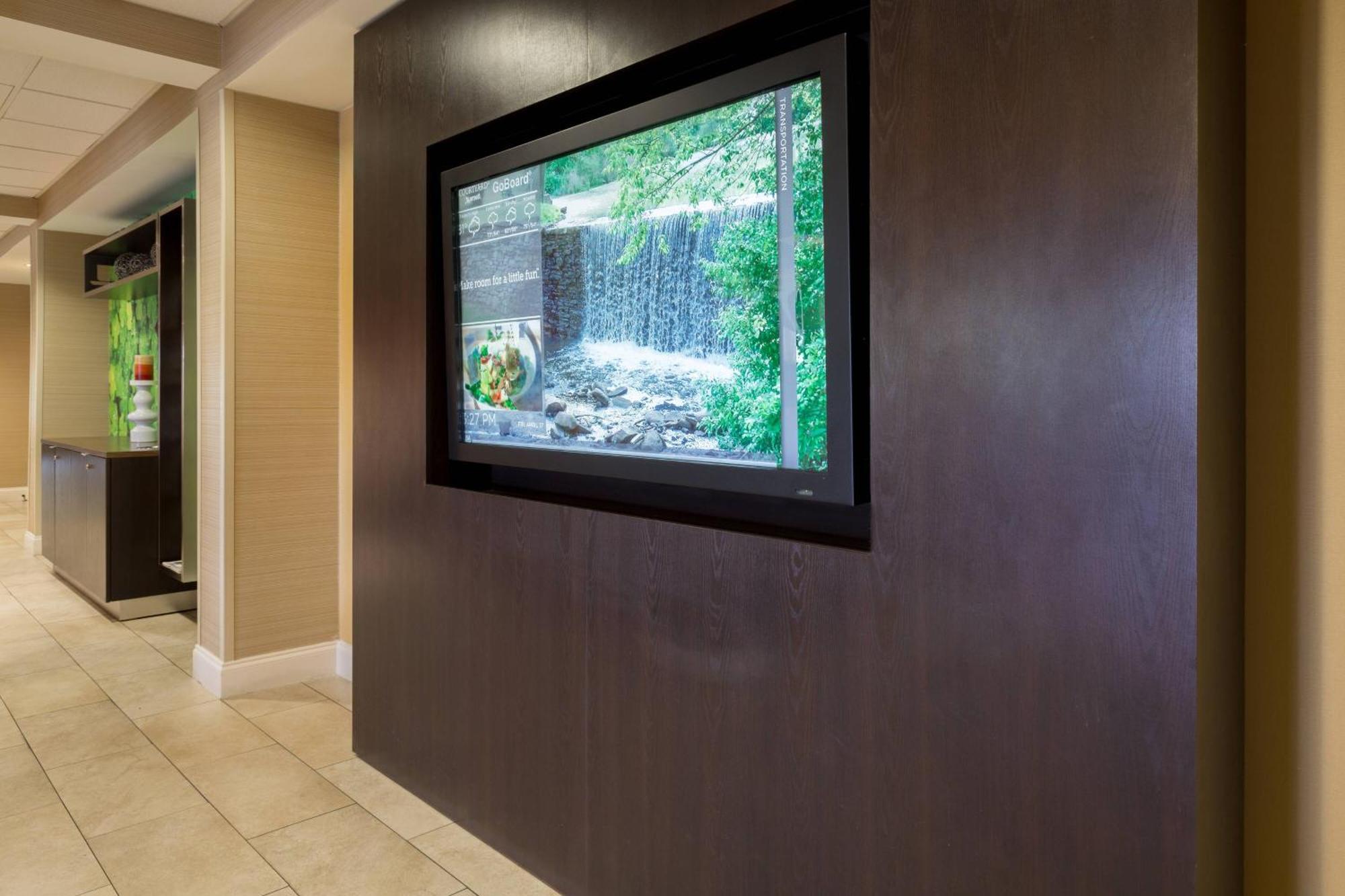 Courtyard By Marriott Monroe Airport Hotel Bagian luar foto