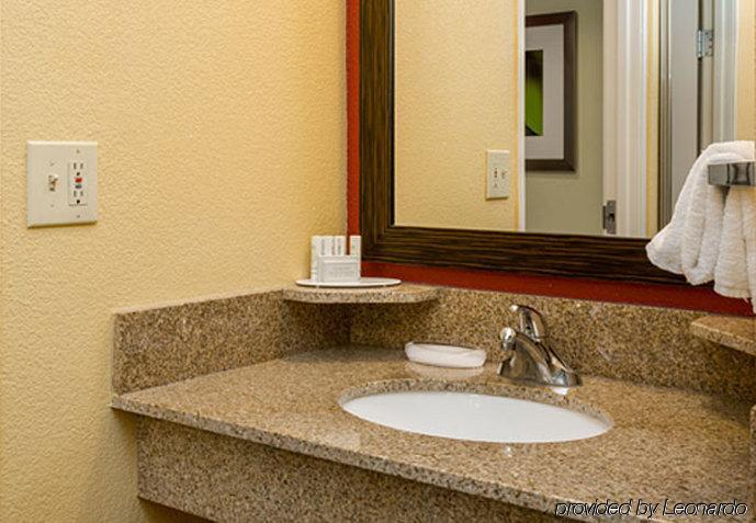 Courtyard By Marriott Monroe Airport Hotel Bagian luar foto