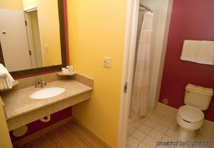 Courtyard By Marriott Monroe Airport Hotel Bagian luar foto