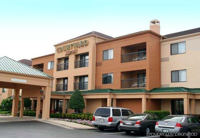 Courtyard By Marriott Monroe Airport Hotel Bagian luar foto