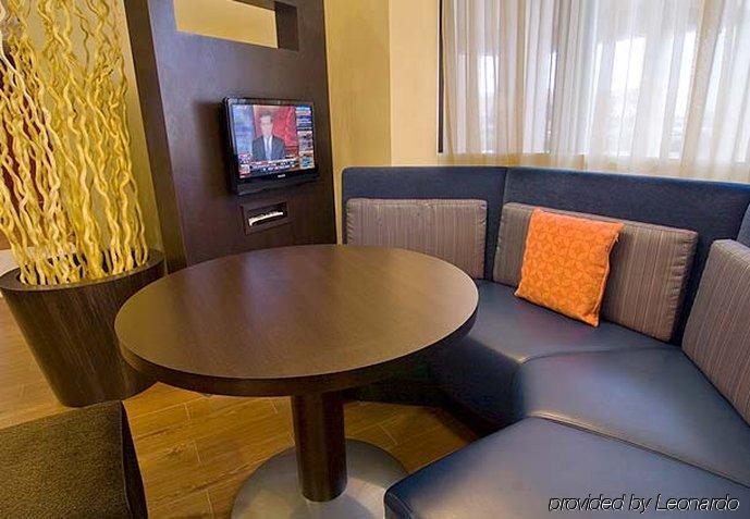 Courtyard By Marriott Monroe Airport Hotel Bagian luar foto