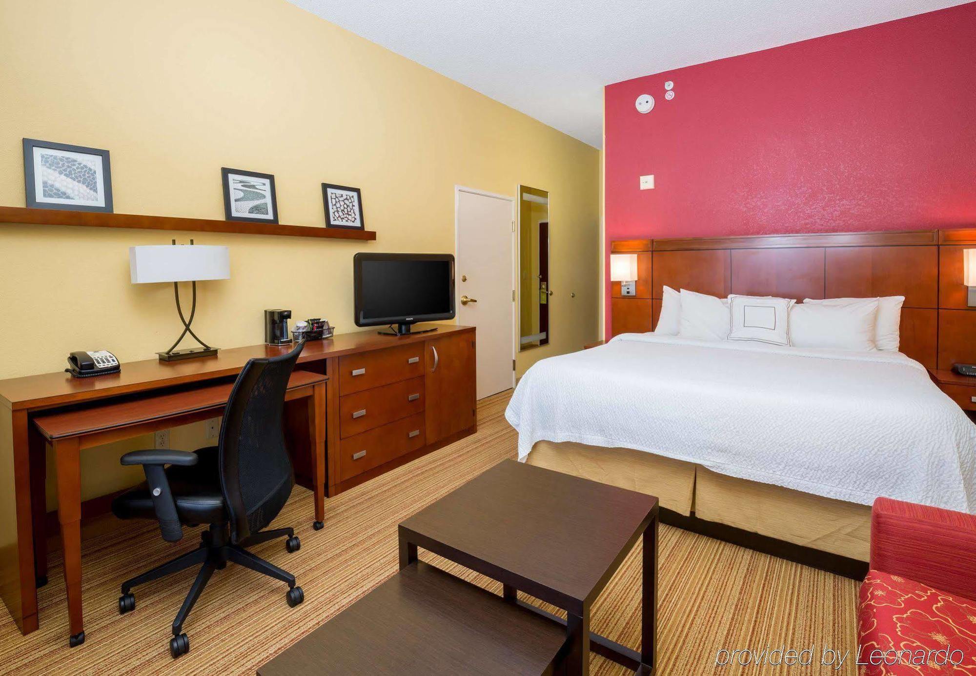 Courtyard By Marriott Monroe Airport Hotel Bagian luar foto