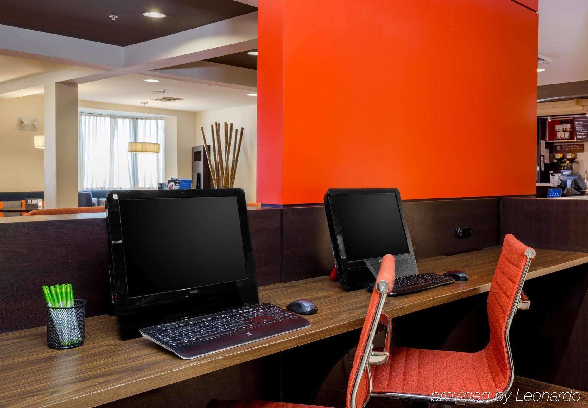 Courtyard By Marriott Monroe Airport Hotel Bagian luar foto