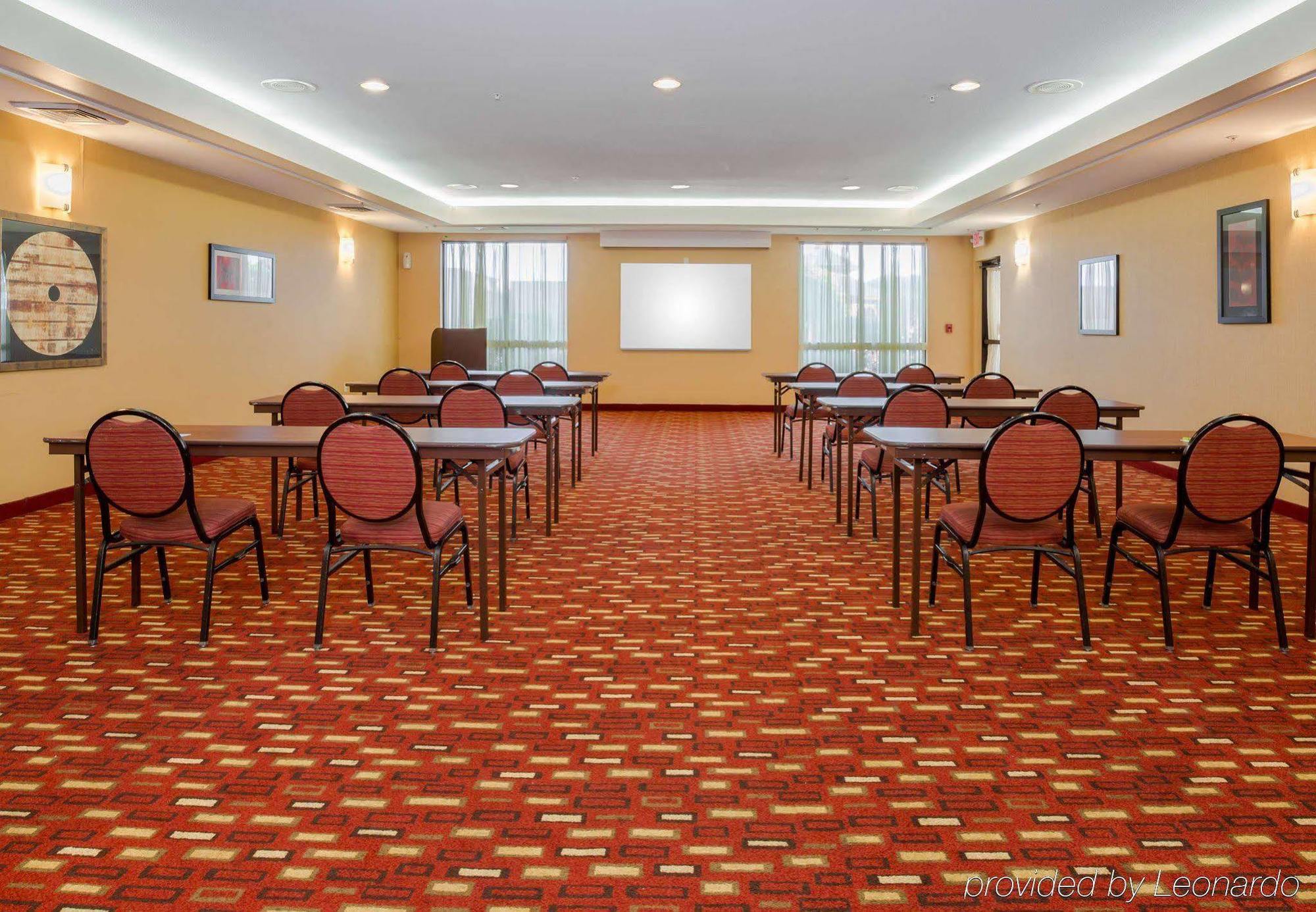 Courtyard By Marriott Monroe Airport Hotel Bagian luar foto